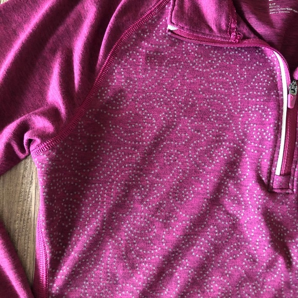Petite S Old Navy active half zip pullover - Picture 3 of 6